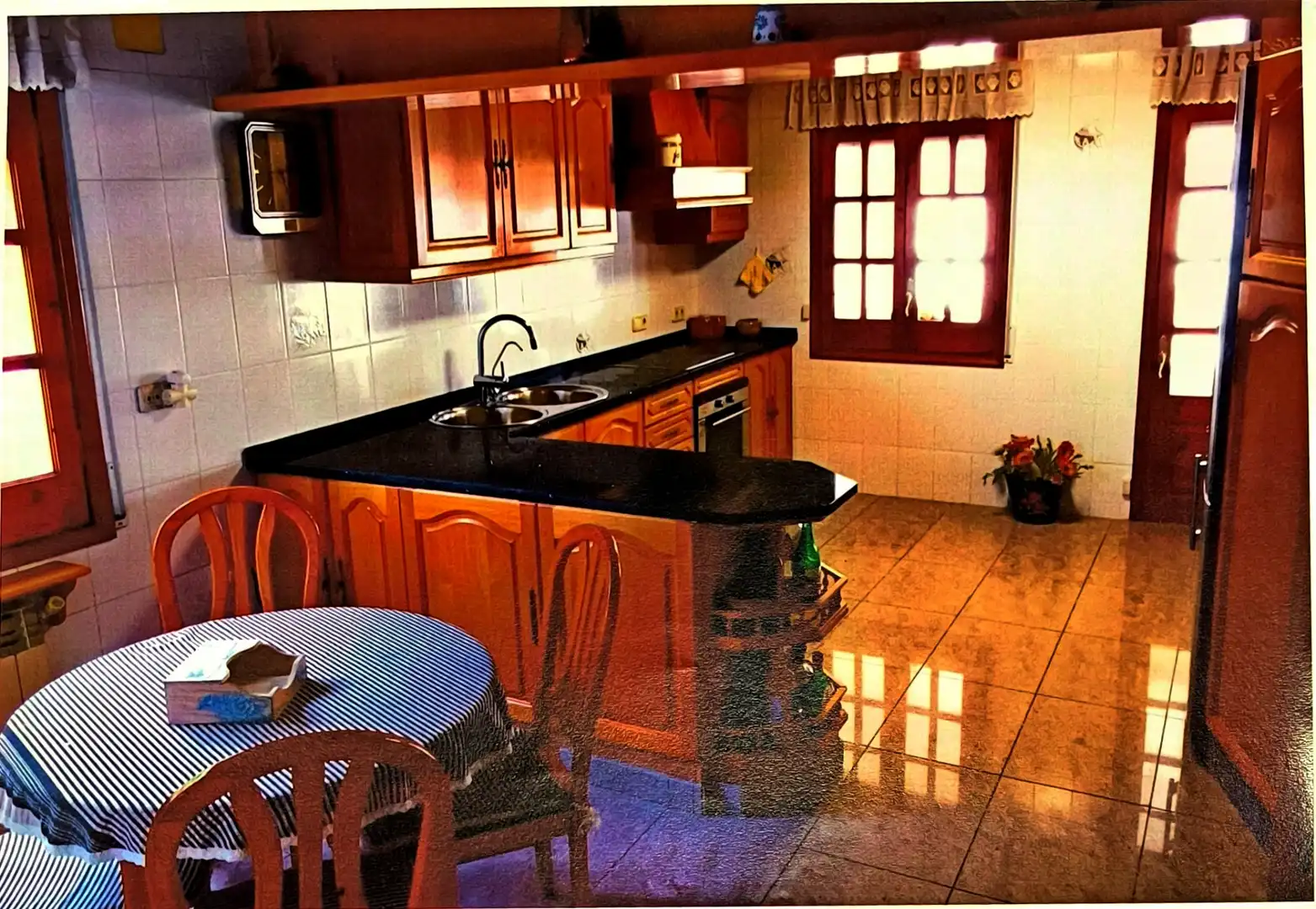 Cocina de Casa o chalet en venta en Lliçà d'Amunt con Aire acondicionado, Calefacción y Jardín privado
