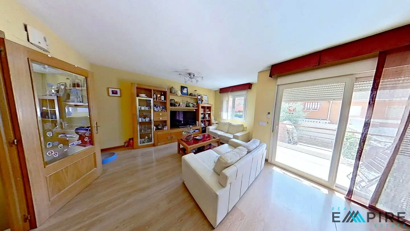 Living room of Detached homes for sale in Valdemoro  with Air Conditioner, Heating and Furnished