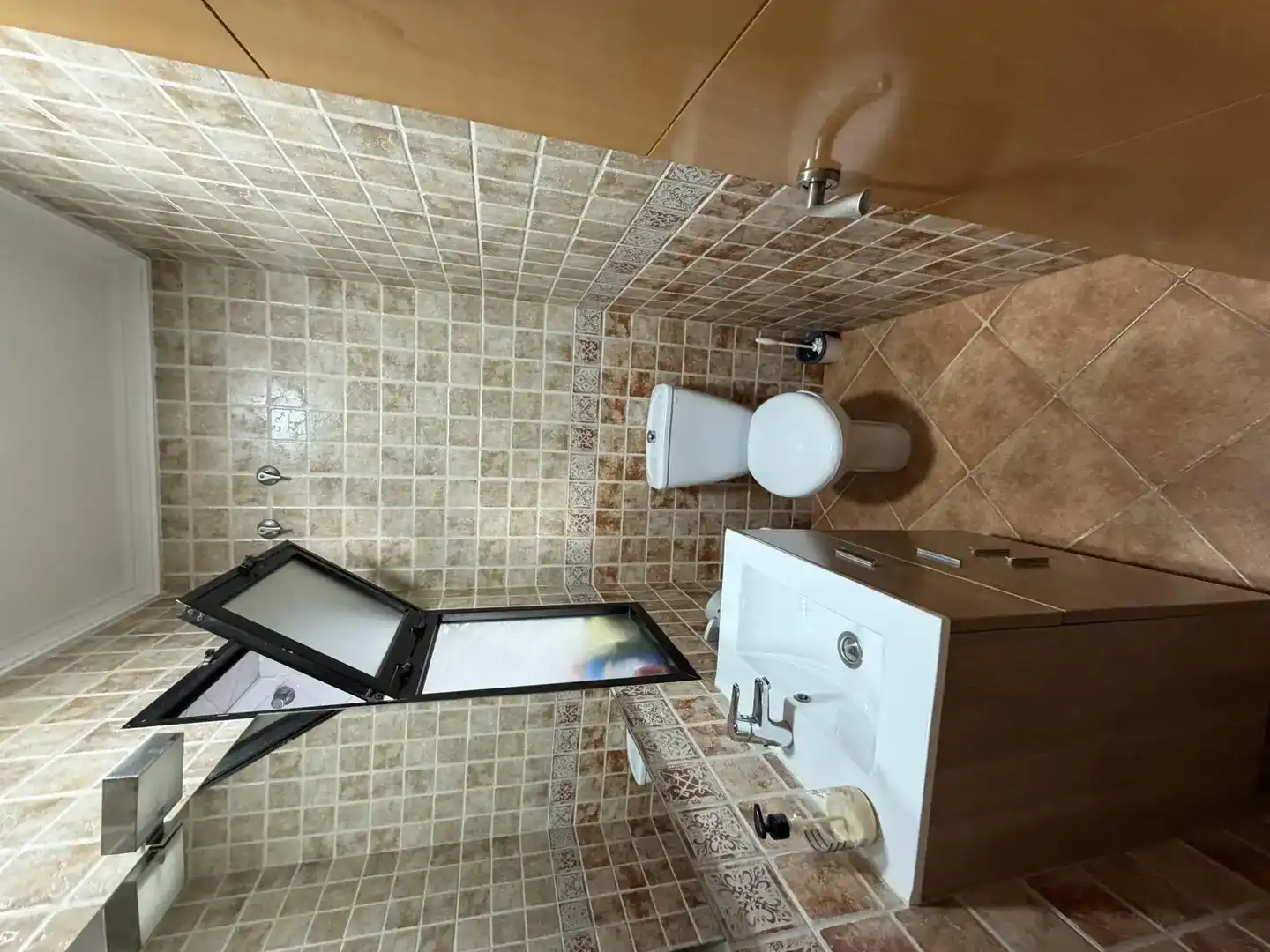 Baño de Casa o chalet para compartir en Málaga con Aire acondicionado, Jardín privado y Piscina