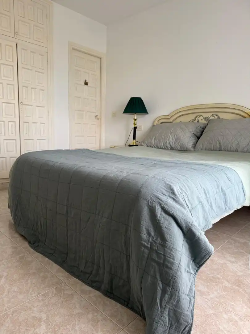Schlafzimmer von Haus oder Chalet zur Miete in L'Alfàs del Pi mit Klimaanlage, Heizung und Privatgarten