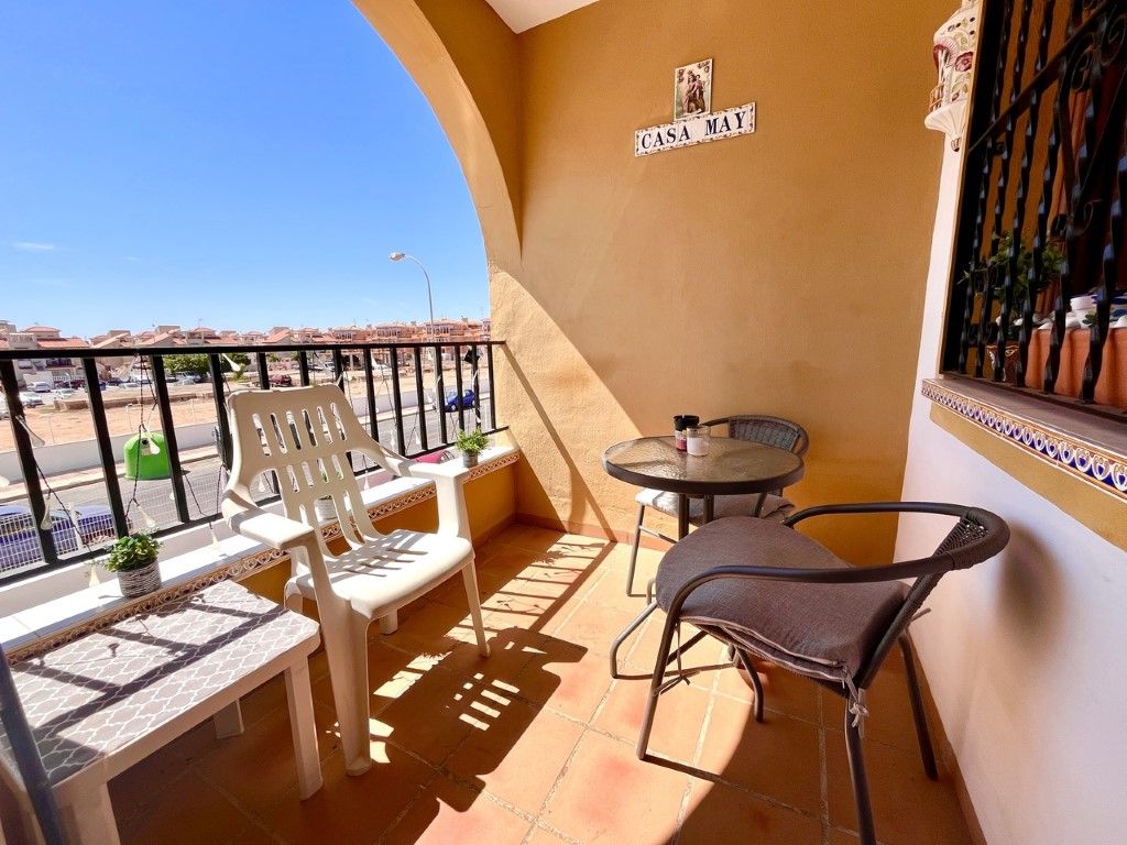 Terrassa de Apartament en venda en Orihuela amb Aire condicionat, Moblat i Forn