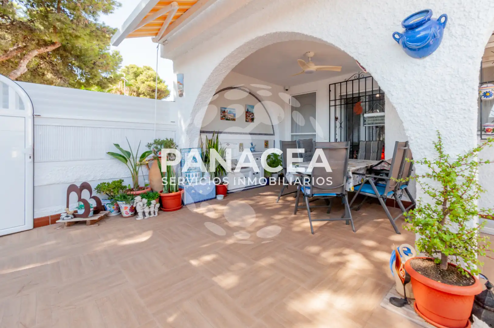 Jardín de Casa o chalet en venta en Vícar con Amueblado, Horno y Lavadora