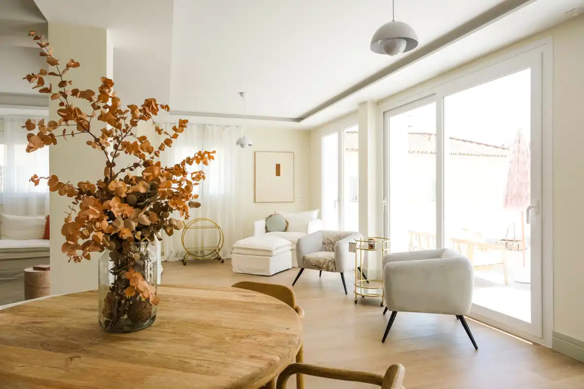 Sala d'estar de Dúplex en venda en Málaga amb Aire condicionat, Terrassa i Piscina