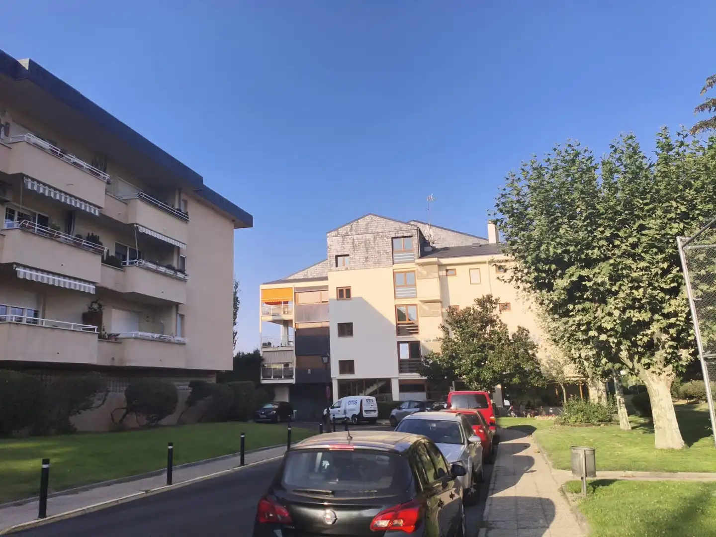 Vista exterior de Piso en venta en El Escorial con Aire acondicionado, Calefacción y Terraza