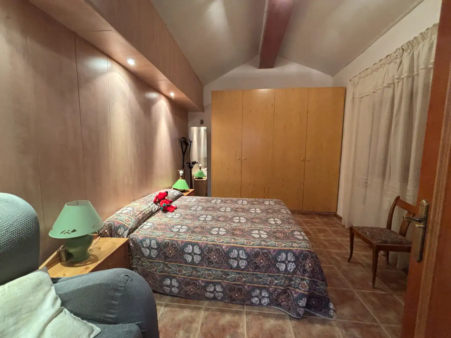 Schlafzimmer von Country house zum Verkauf in Flix mit Klimaanlage, Privatgarten und Schwimmbad