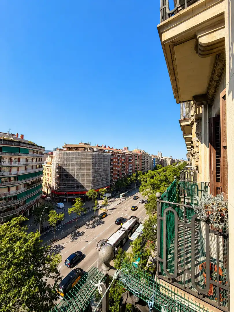 Vista exterior de Piso en venta en Barcelona con Aire acondicionado y Balcón
