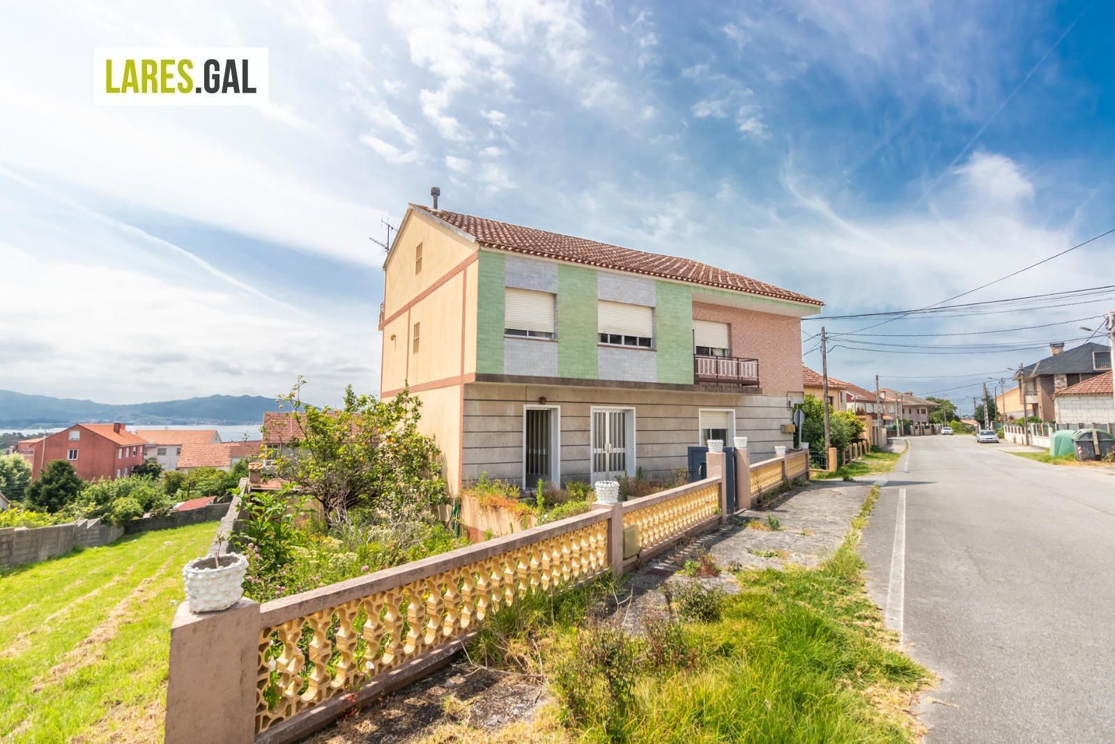 Exterior view of House or chalet for sale in Cangas   with Heating, Terrace and Storage room