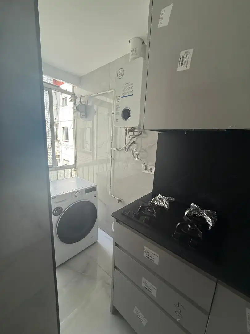 Cocina de Piso en venta en Tarragona con Calefacción, Horno y Balcón