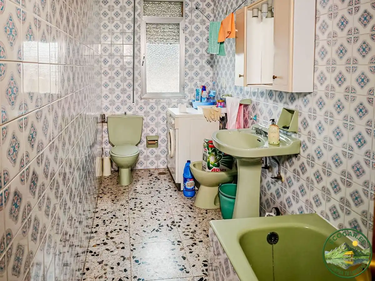Baño de Casa o chalet en venta en Ponferrada con Calefacción, Jardín privado y Terraza