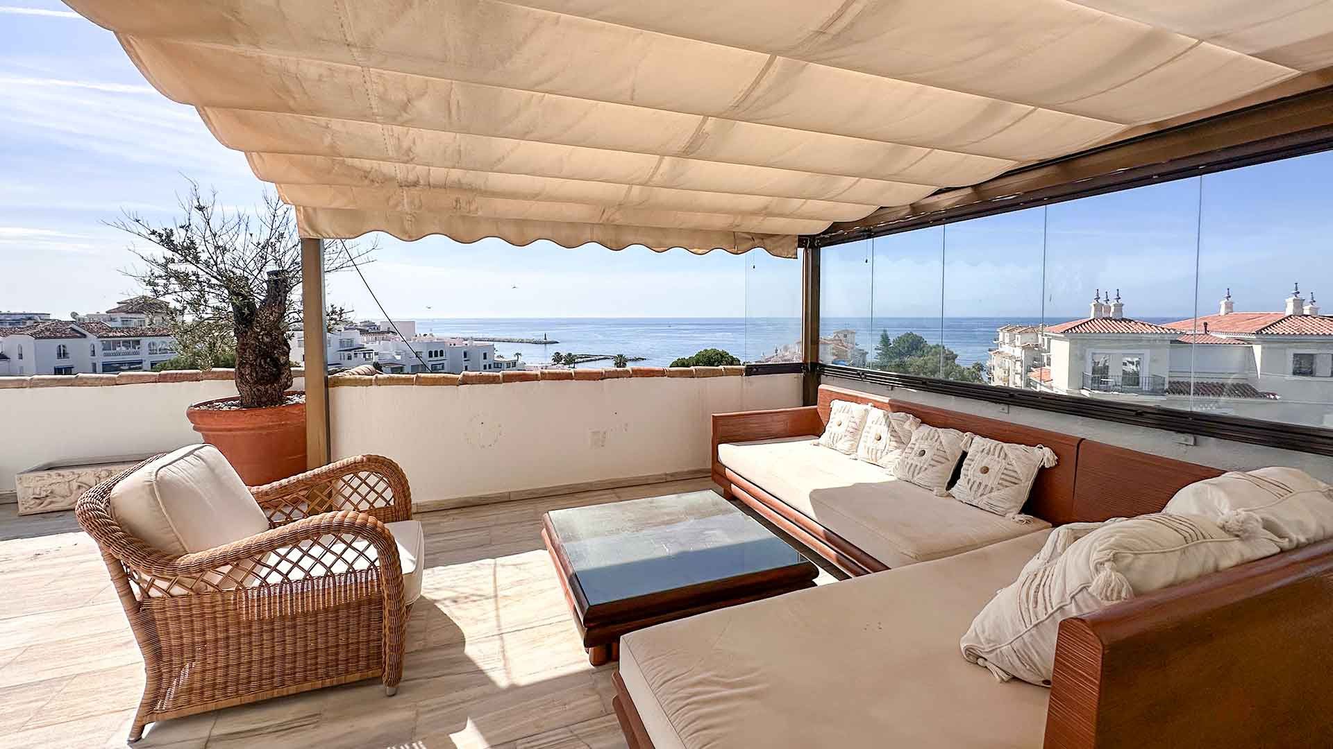 Terrassa de Àtic de lloguer en Marbella amb Aire condicionat, Terrassa i Piscina