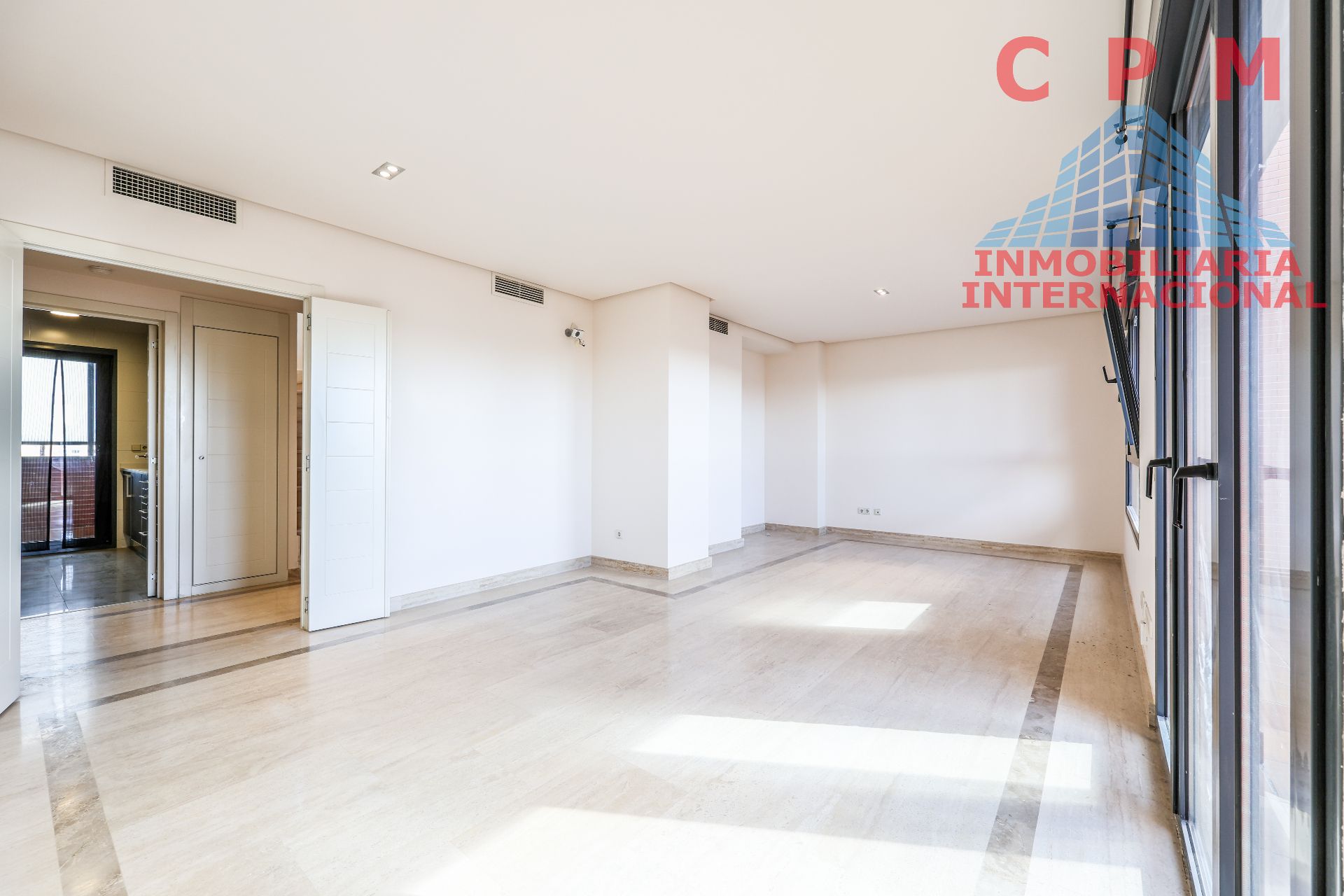 Attic to rent in  Madrid Capital  with Air Conditioner, Heating and Parquet flooring