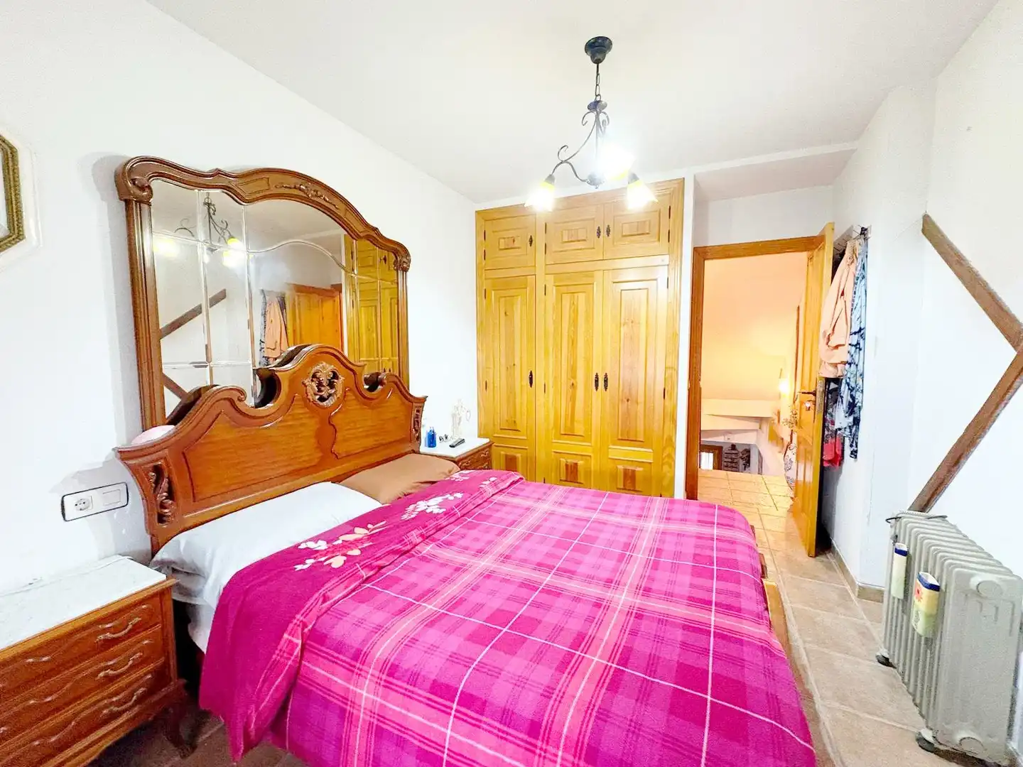 Habitación de Casa o chalet en venta en Navarredonda de la Rinconada con Terraza, Trastero y Amueblado