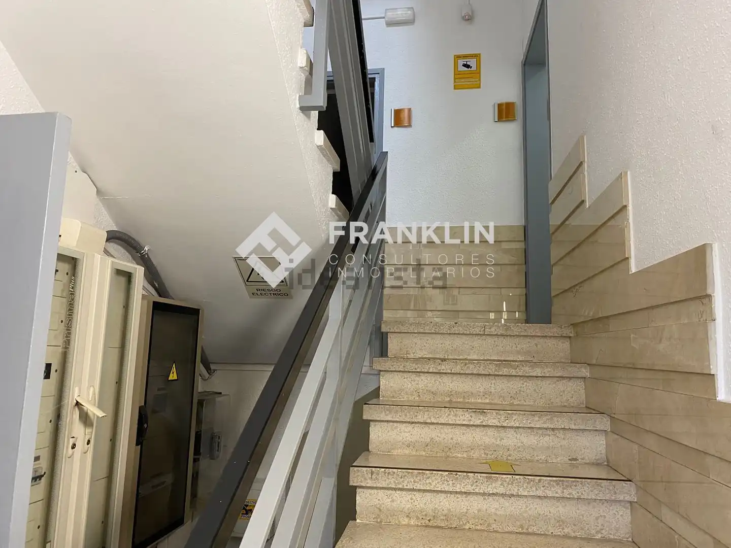 Nave industrial en venta en Cornellà de Llobregat
