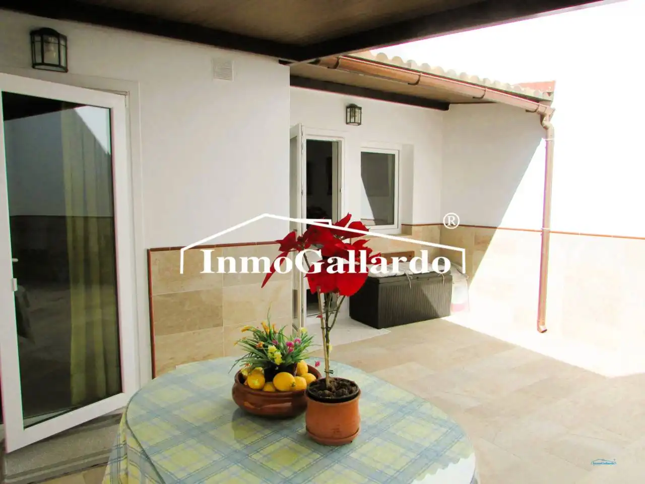 Terrassa de Casa adosada en venda en Rincón de la Victoria amb Jardí privat, Terrassa i Piscina comunitària