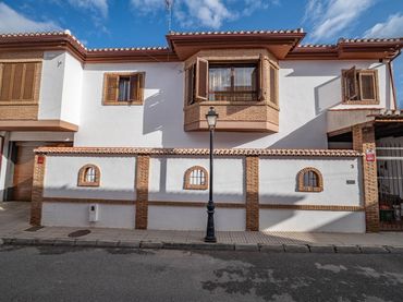 Casa con balcone in vendita a Calle San Lucas
