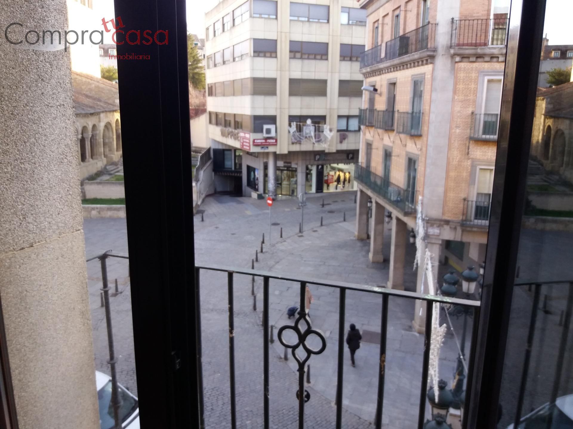 Vista exterior de Oficina de lloguer en Segovia Capital amb Aire condicionat, Calefacció i Terrassa