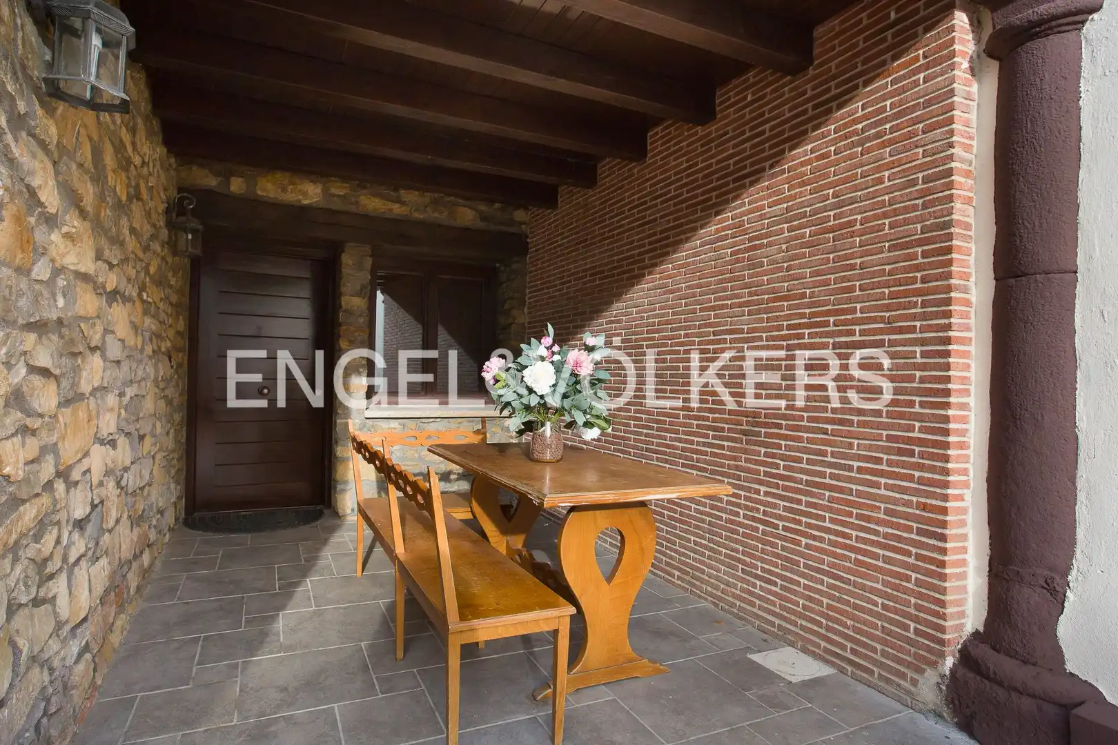 Detached homes for sale in Eguzkitza Bidea, Berango