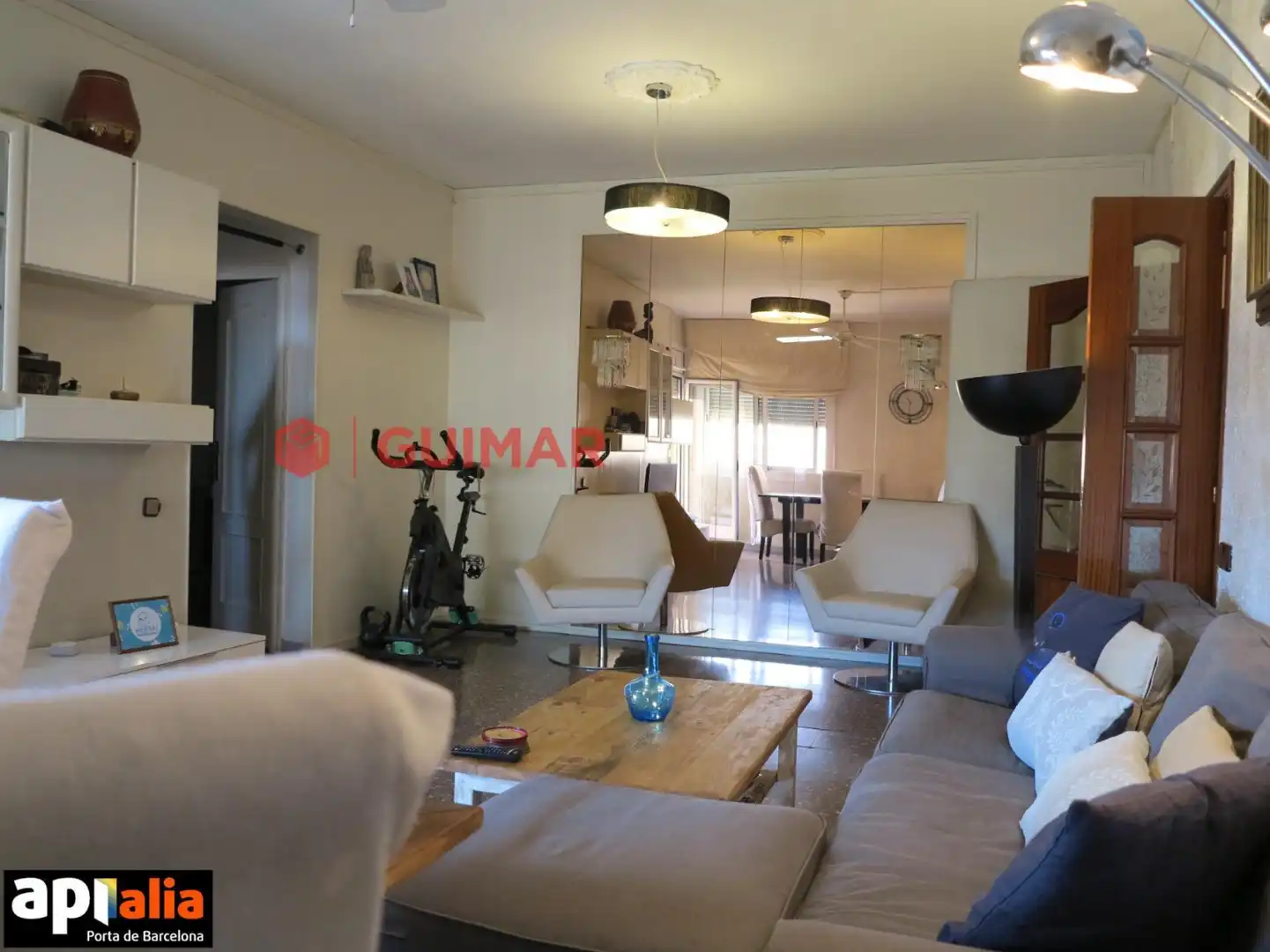 Sala d'estar de Pis en venda en Esplugues de Llobregat amb Terrassa