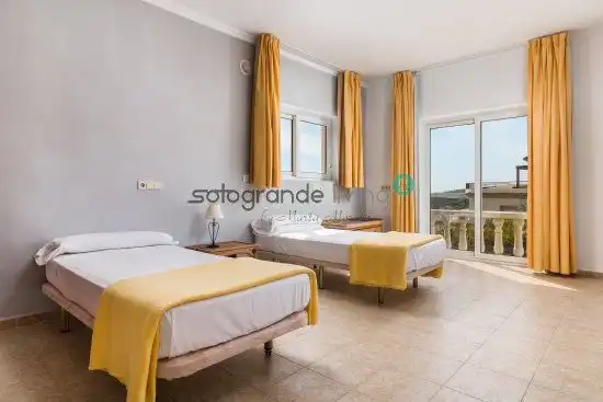 Bedroom of Buildings for sale in Sotogrande