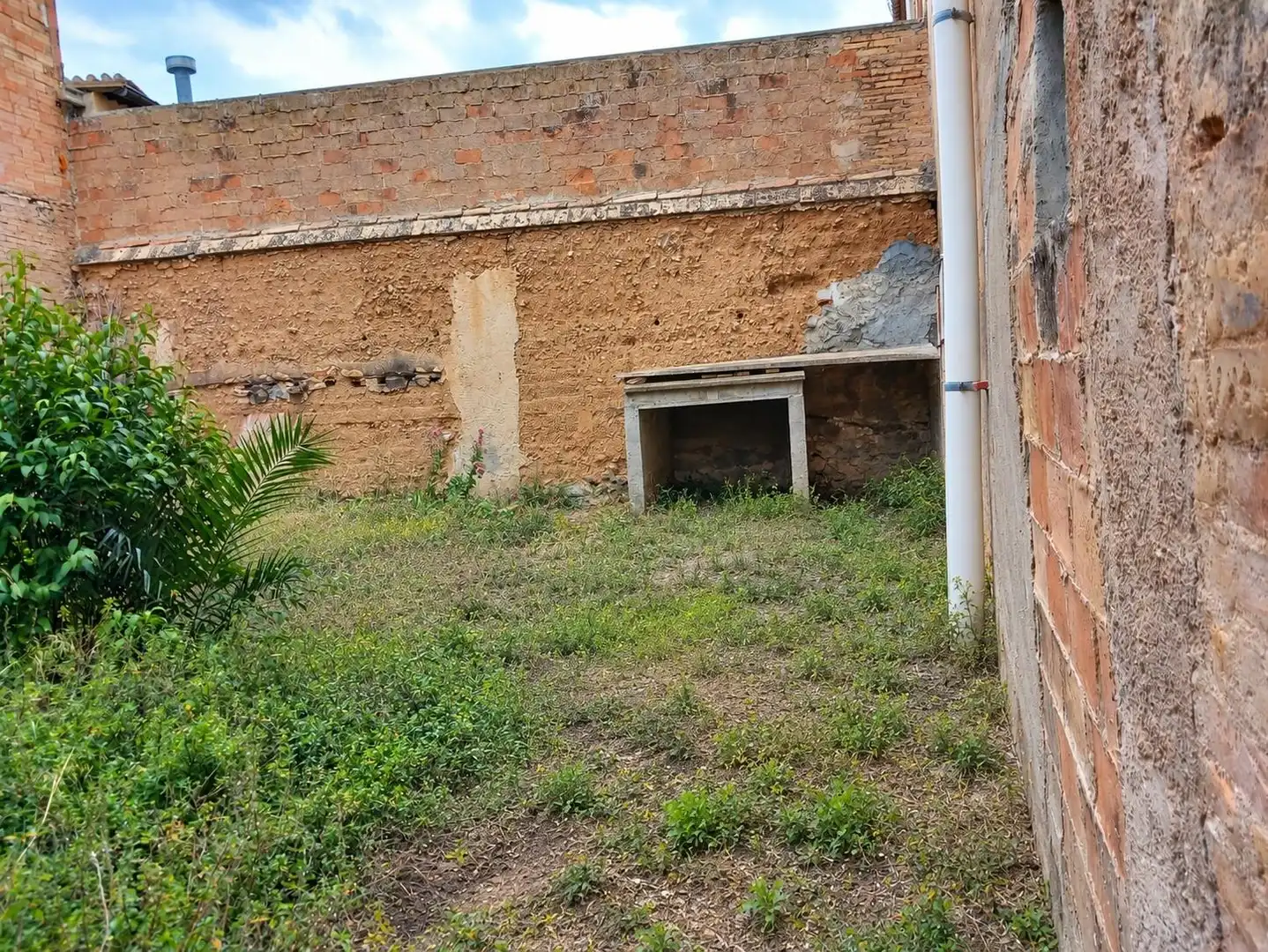 Casa con jardín en venta en Torrelles de Foix, imagen 2