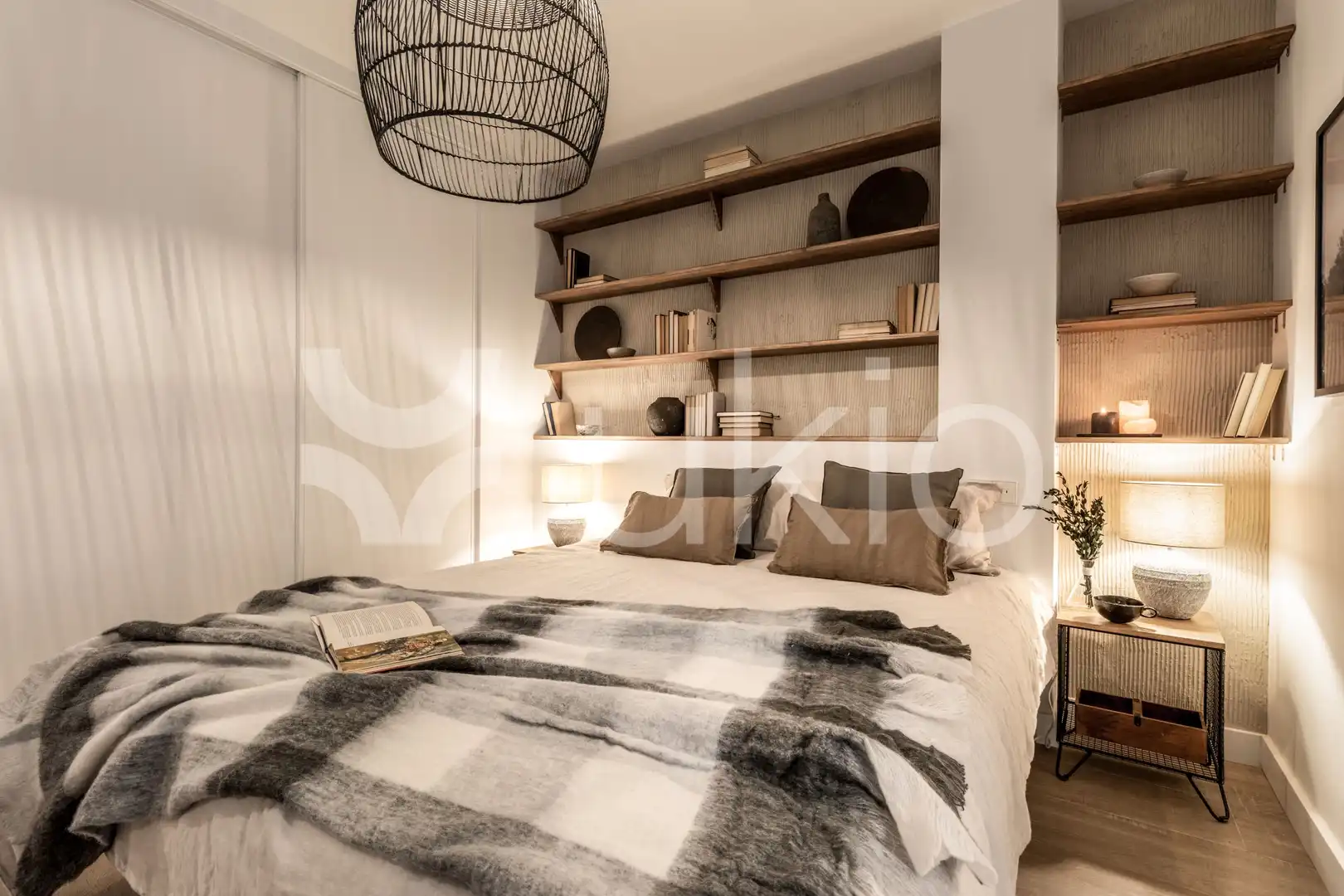 Bedroom of Apartments for rent in Madrid  with Air Conditioner, Furnished and Washing machine