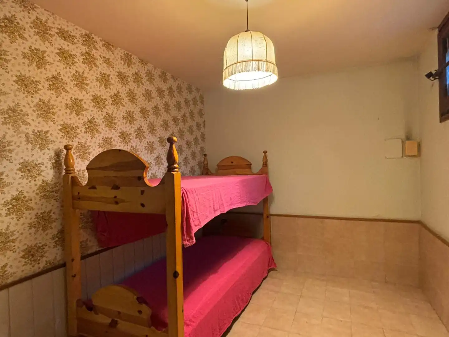 Dormitori de Casa o xalet en venda en Tarragona amb Aire condicionat, Calefacció i Jardí privat
