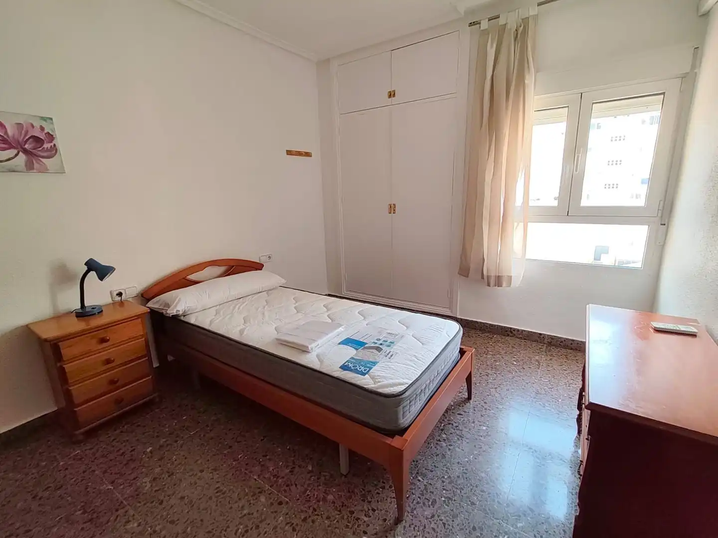 Dormitori de Pis de lloguer en Cartagena amb Aire condicionat, Calefacció i Terrassa