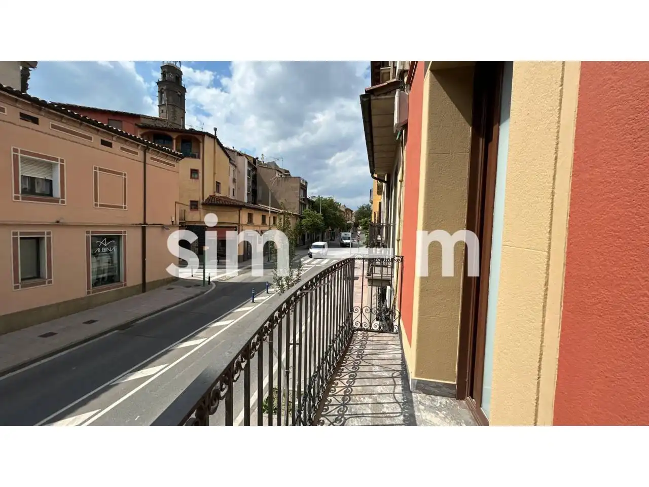 Exterior view of Houses for sale in Manlleu  with Air Conditioner, Parquet flooring and Terrace