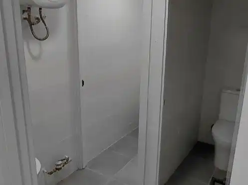 Badezimmer von Lagerraum zur Miete in Madrid
