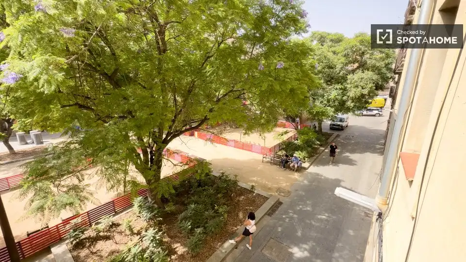 Flat with terrace to rent in Ciutat Vella, imagen 12