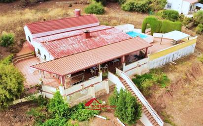 Exterior view of House or chalet for sale in  Córdoba Capital  with Heating, Private garden and Storage room