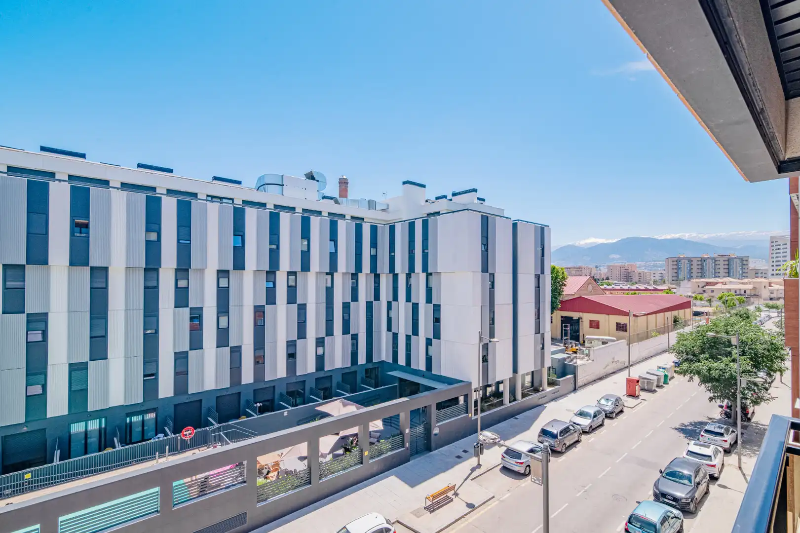 Außenansicht von Wohnung zum Verkauf in Armilla mit Balkon und Gemeinschaftspool