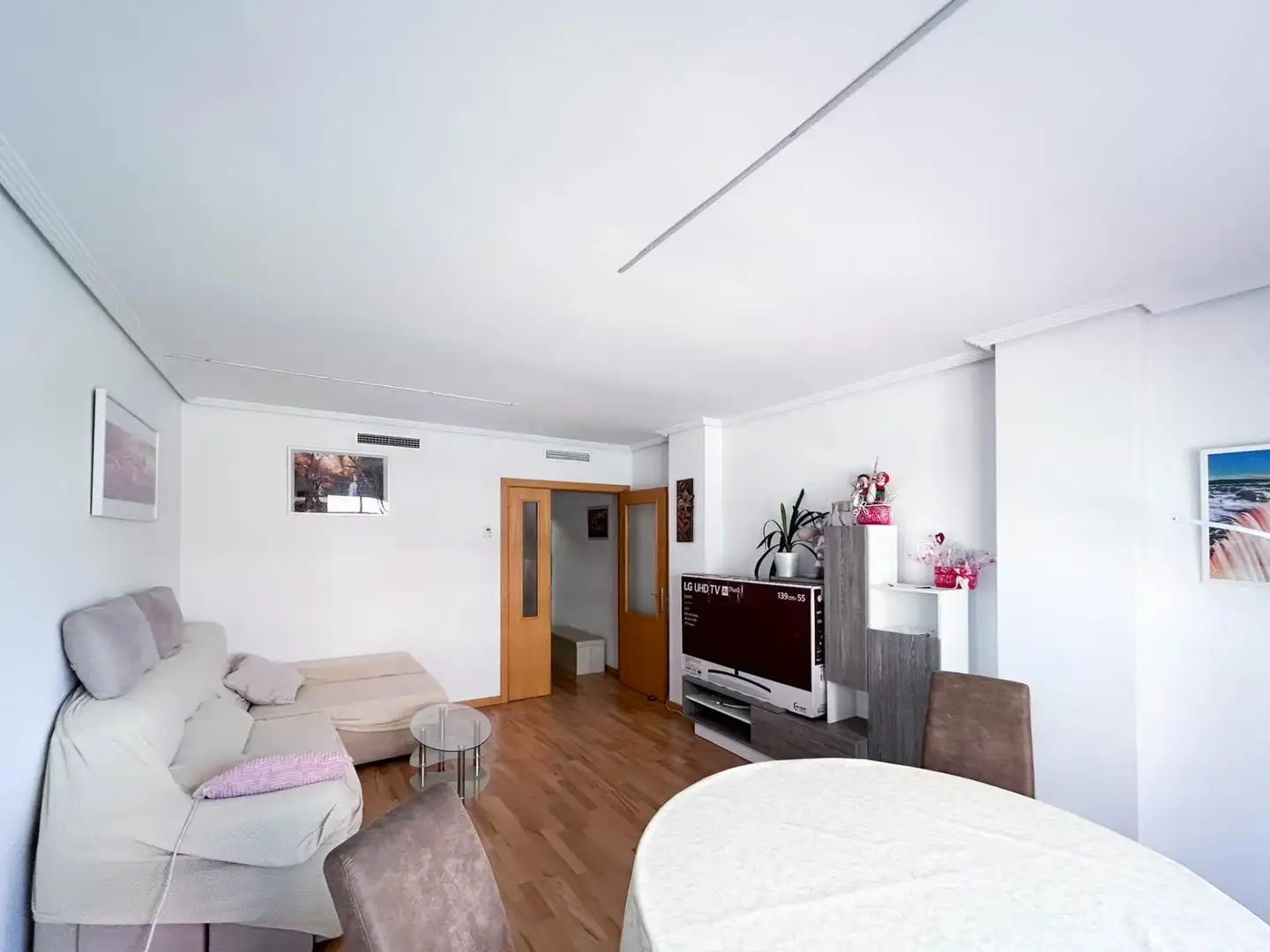 Living room of Flat for rent in Paterna  with Air Conditioner, Heating and Private garden