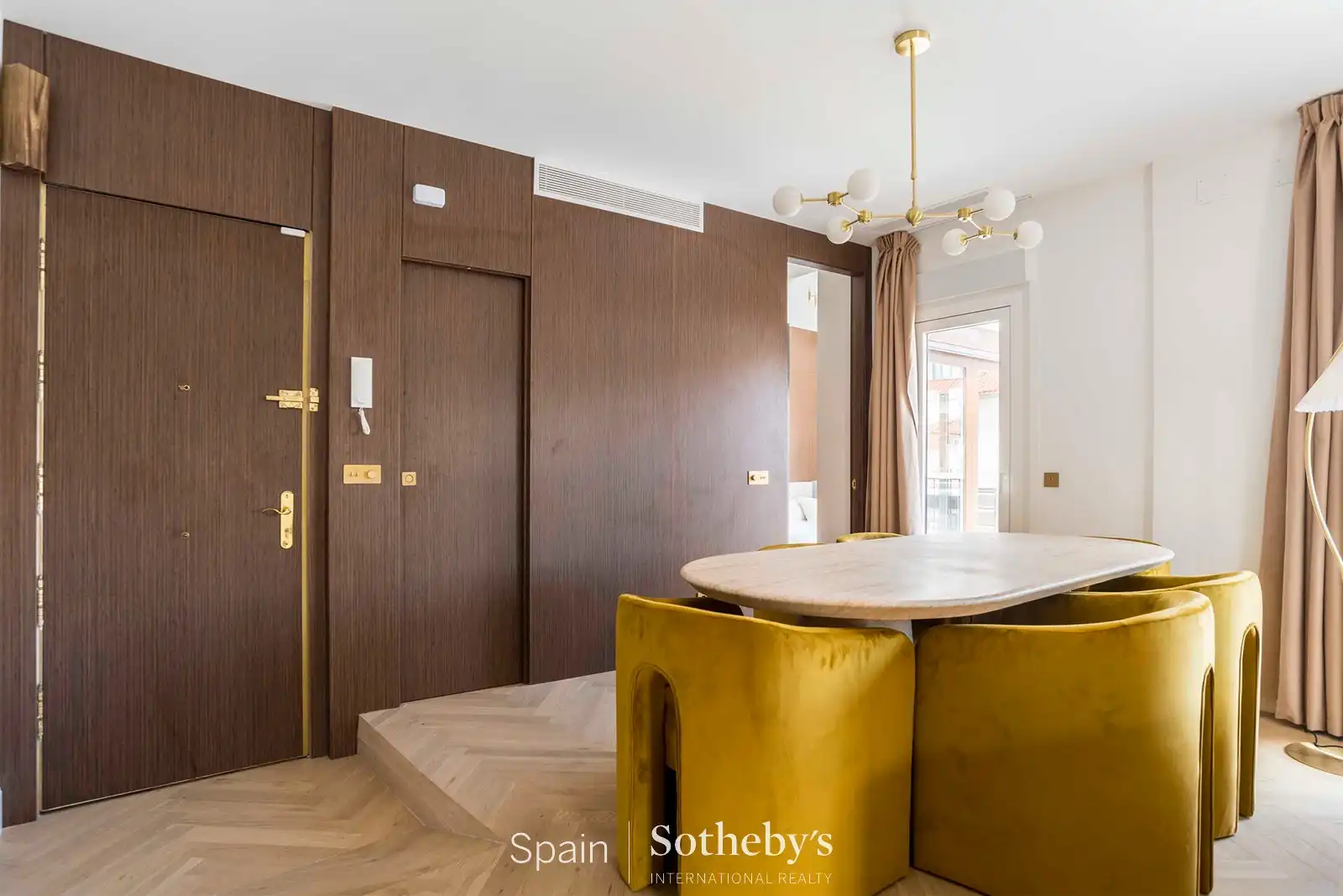 Ático con ascensor en venta en C. de Jovellanos, imagen 9