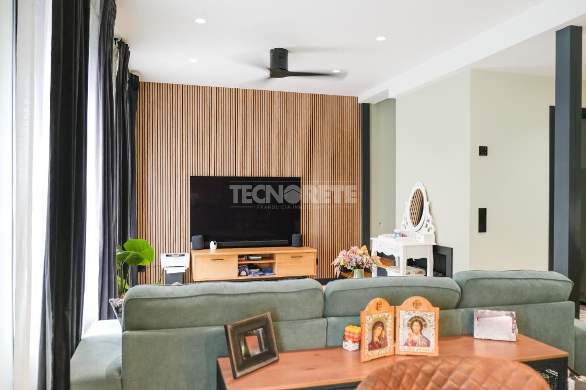 Living room of House or chalet for sale in  Madrid Capital  with Terrace and Balcony