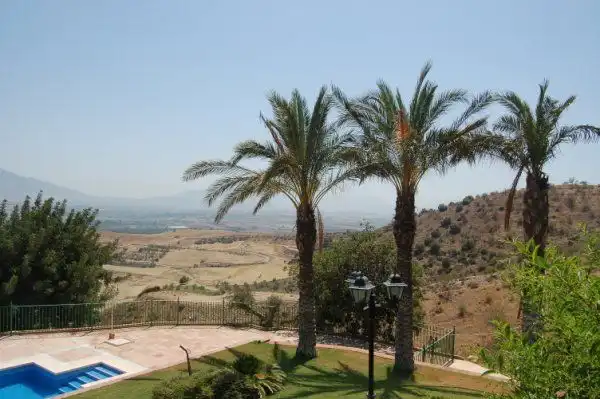 Finca rústica de alquiler en Cártama pueblo