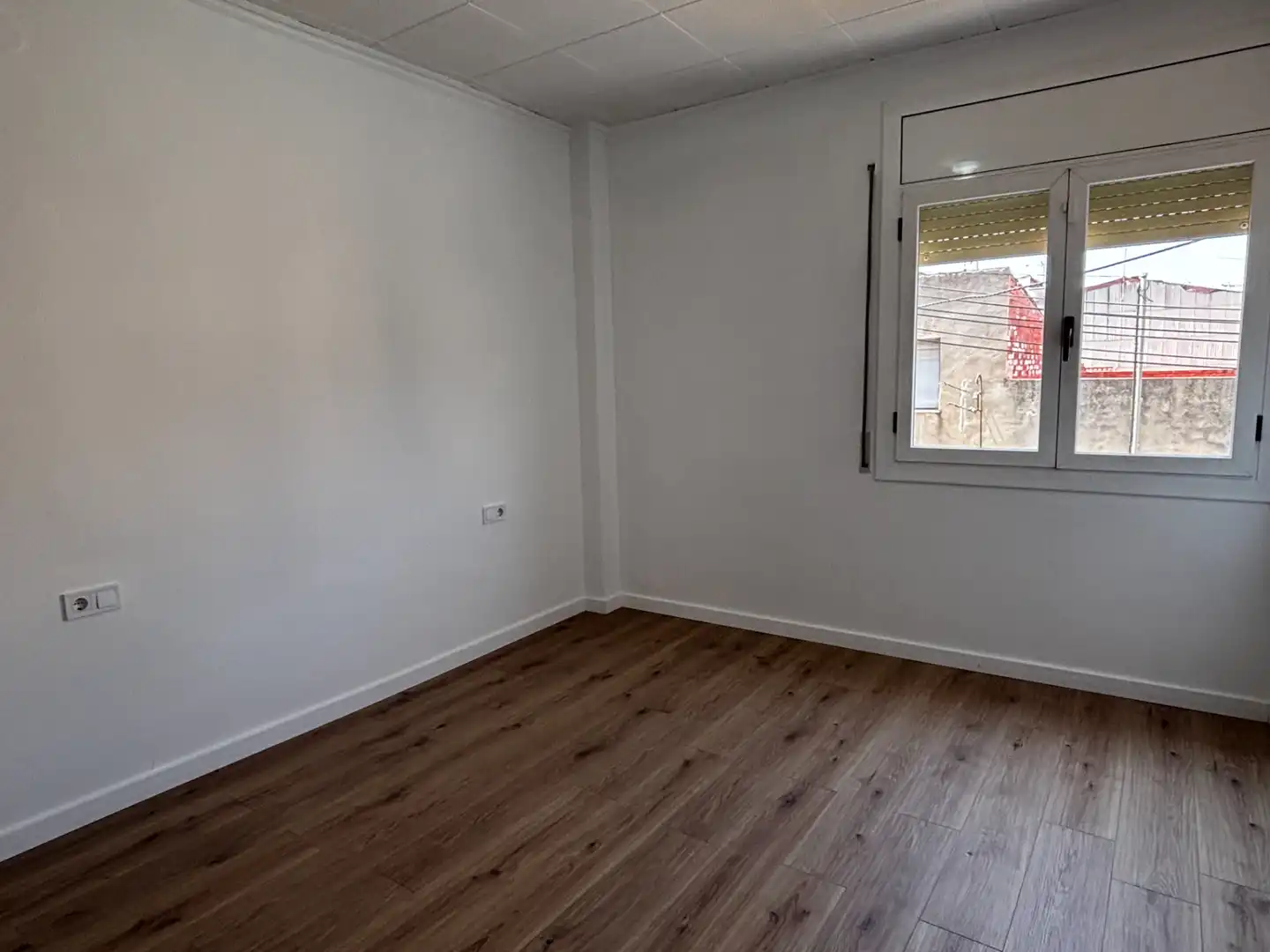 Bedroom of Flat for sale in Terrassa  with Heating, Parquet flooring and Terrace