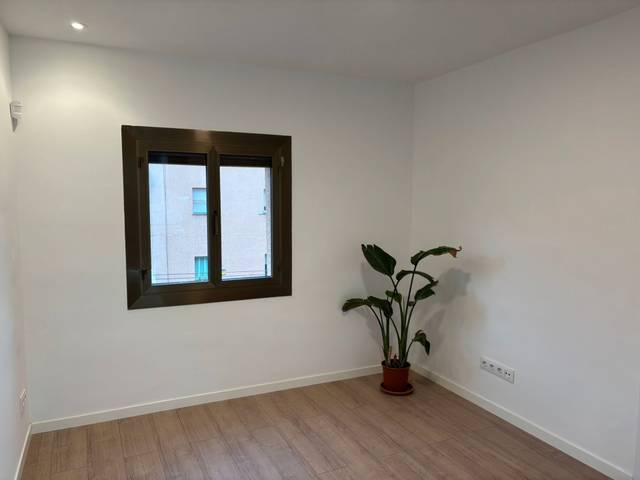 Piso en Venta en Carrer de Travau en El Turó de la Peira