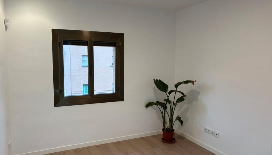 Foto 1 de Pis en venda a Carrer de Travau, El Turó de la Peira, Barcelona