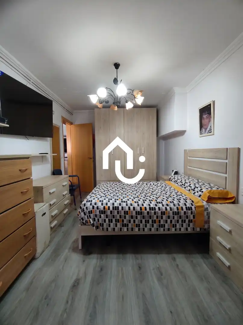 Piso con terraza en venta en Carrer de Mossèn Jacint Verdaguer, imagen 3