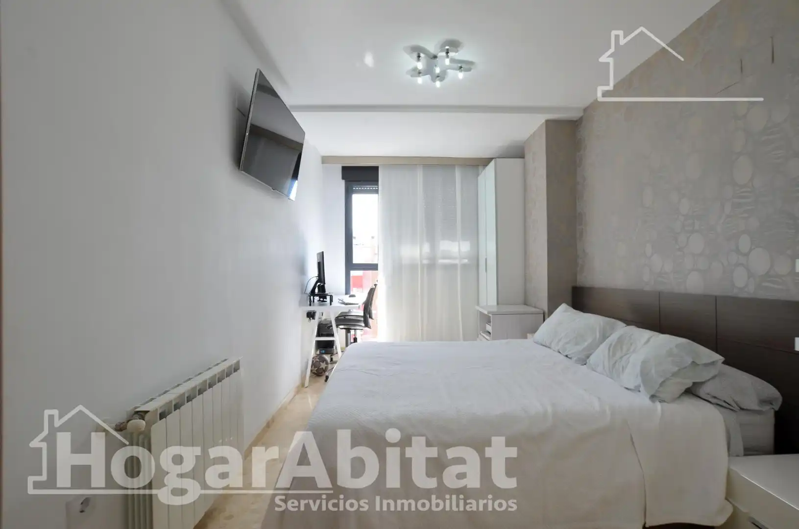 Habitación de Piso en venta en Tavernes de la Valldigna con Balcón