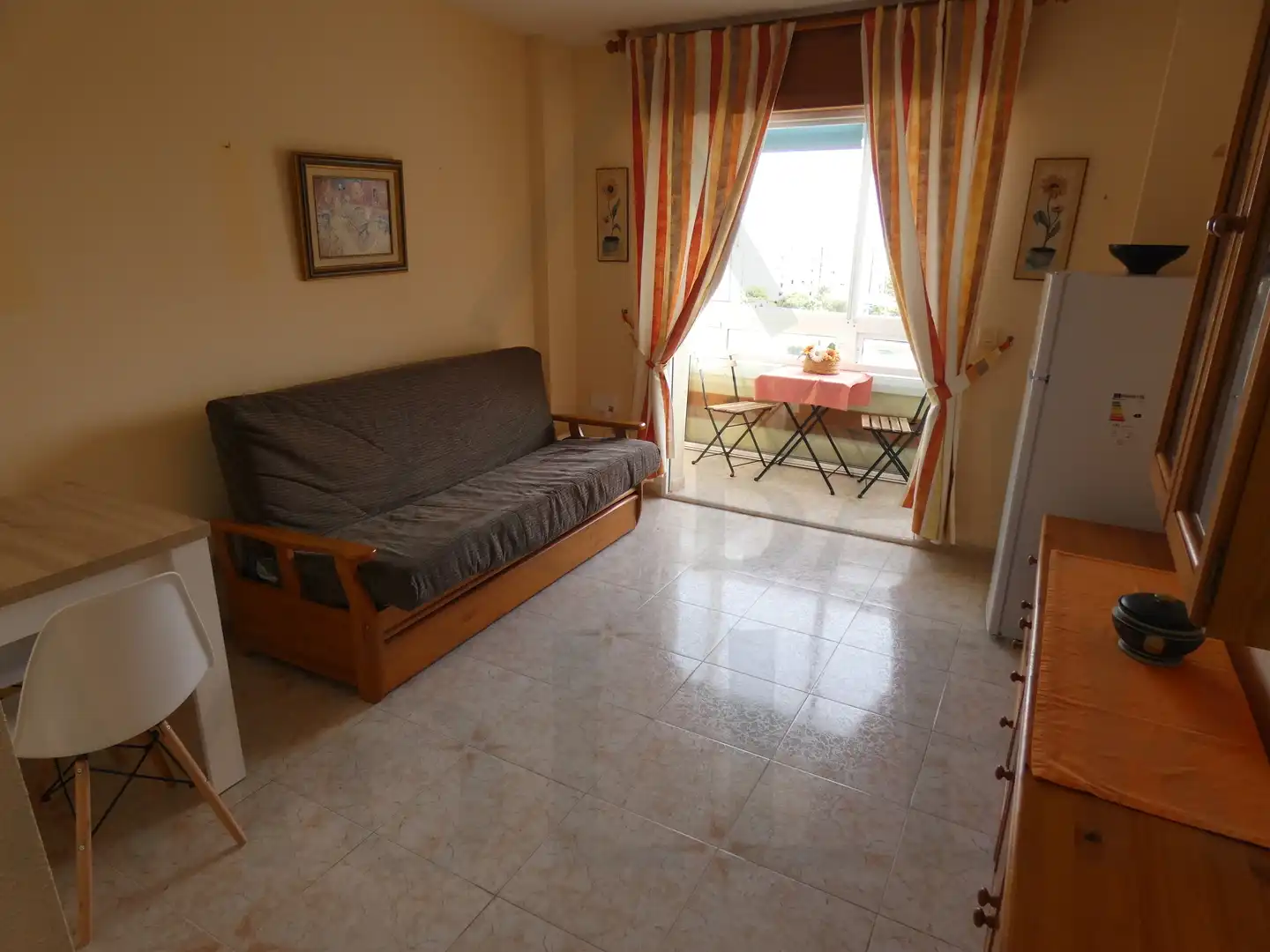 Sala d'estar de Apartament de lloguer en Cartagena amb Terrassa, Moblat i Forn