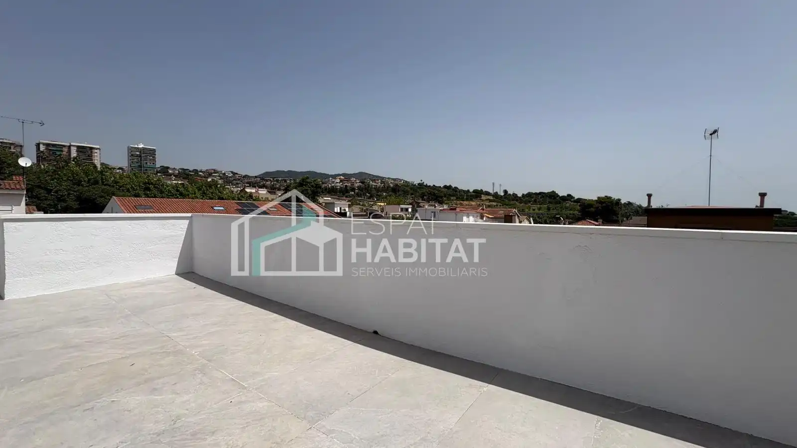 Terrassa de Casa adosada en venda en El Masnou amb Calefacció, Jardí privat i Parquet