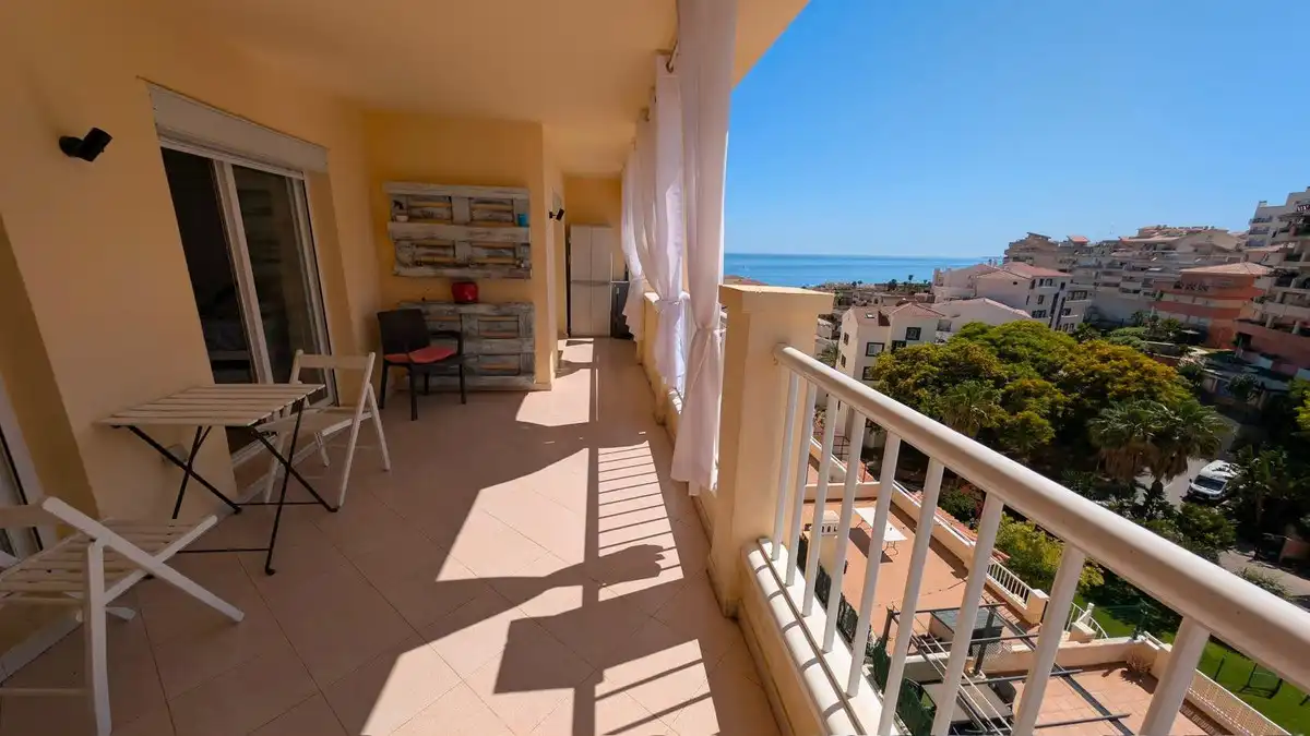 Terrassa de Apartament en venda en Benalmádena amb Aire condicionat, Calefacció i Jardí privat