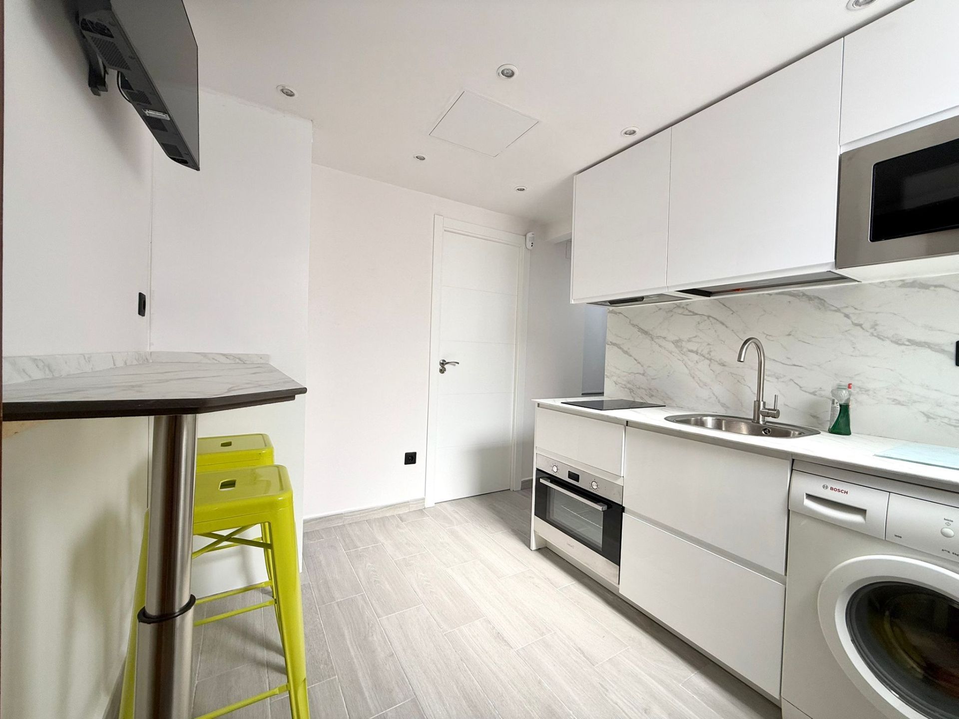 Flat to share in JUAN DE LA CIERVA, Universidad