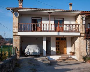 Exterior view of Single-family semi-detached for sale in Puente Viesgo