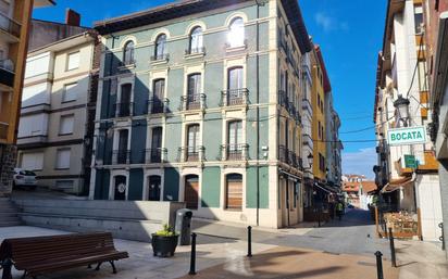 Vista exterior de Pis en venda en Carreño amb Calefacció