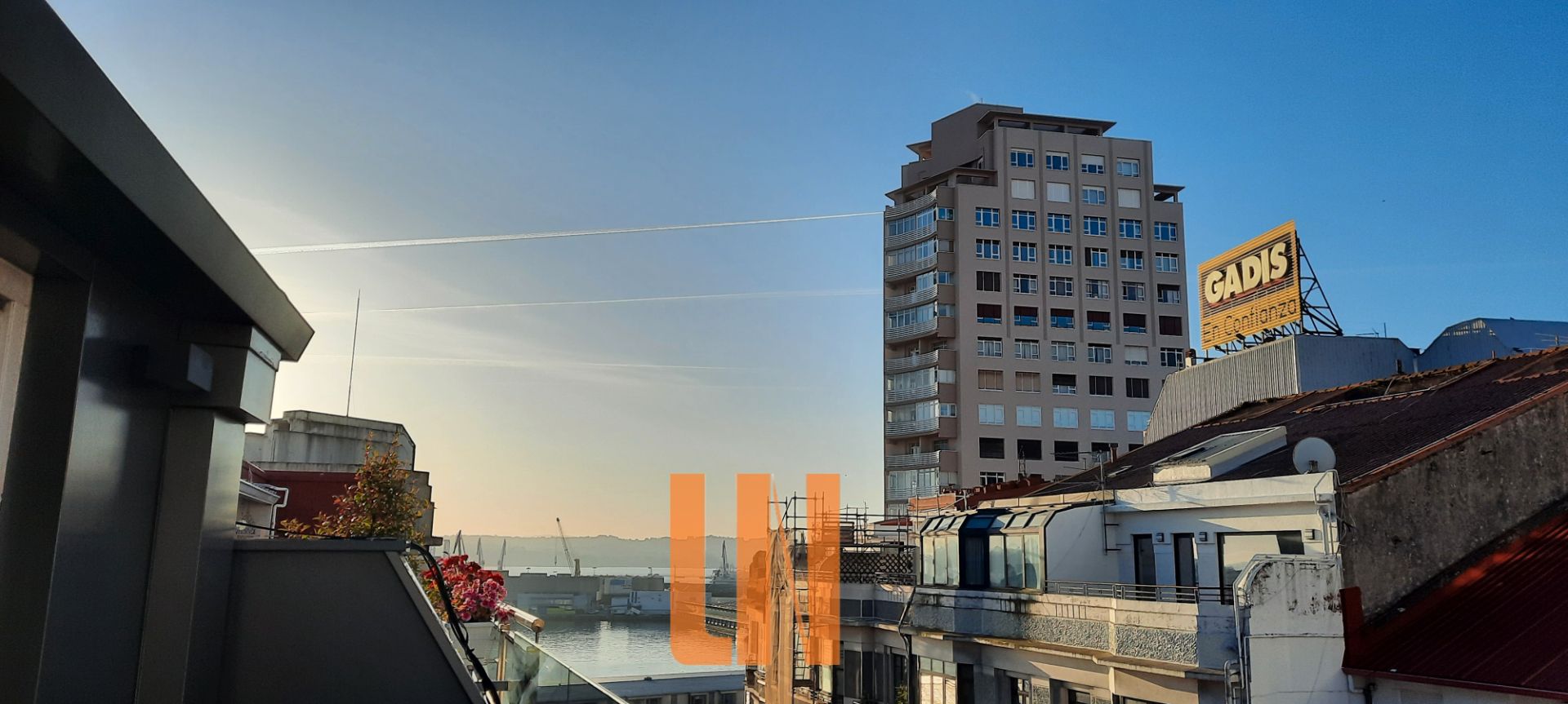 Exterior view of Flat for sale in A Coruña Capital   with Heating, Terrace and Storage room