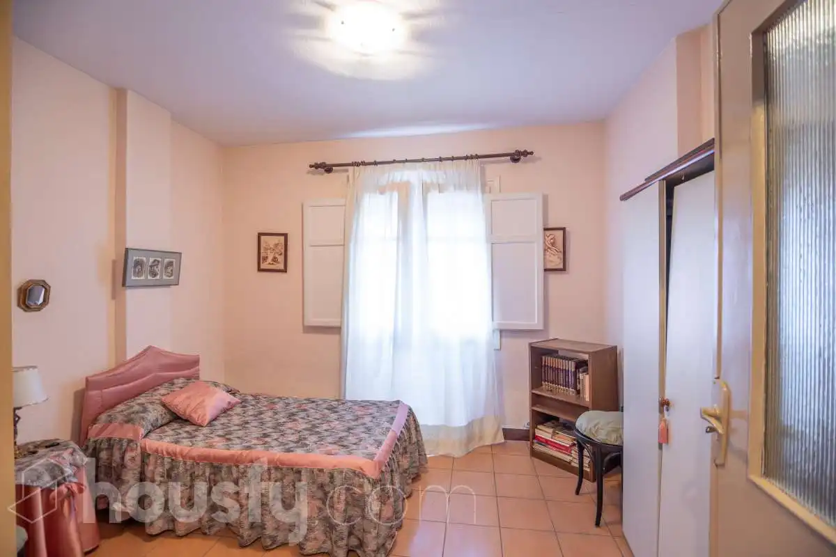 Bedroom of Flat for sale in Zaragoza
