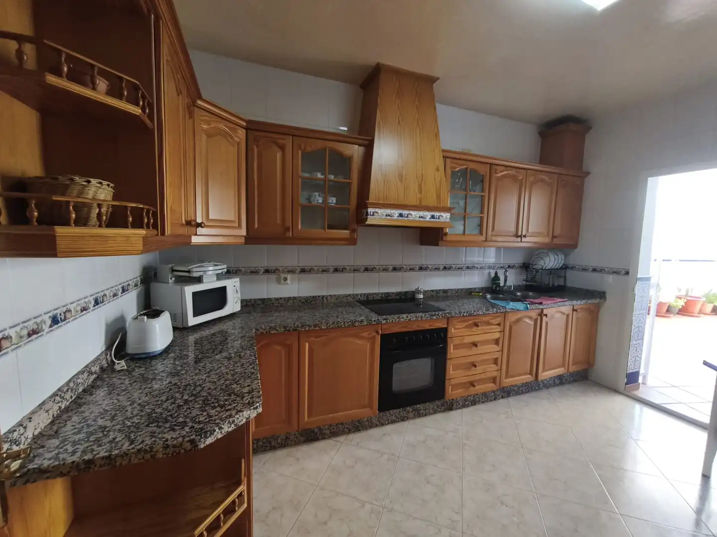 Cocina de Piso de alquiler en Cártama con Terraza, Trastero y Amueblado
